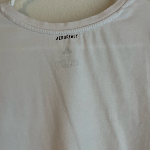 Adidas Aeroready White and purple Short Sleeve Tee size XL - Picture 3 of 7